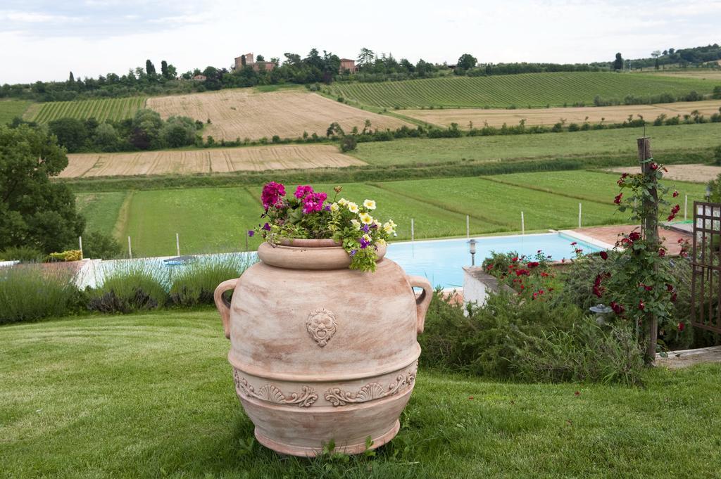 Готель Agriturismo La Corte Dei Sogni Торріта-ді-Сьєна Екстер'єр фото